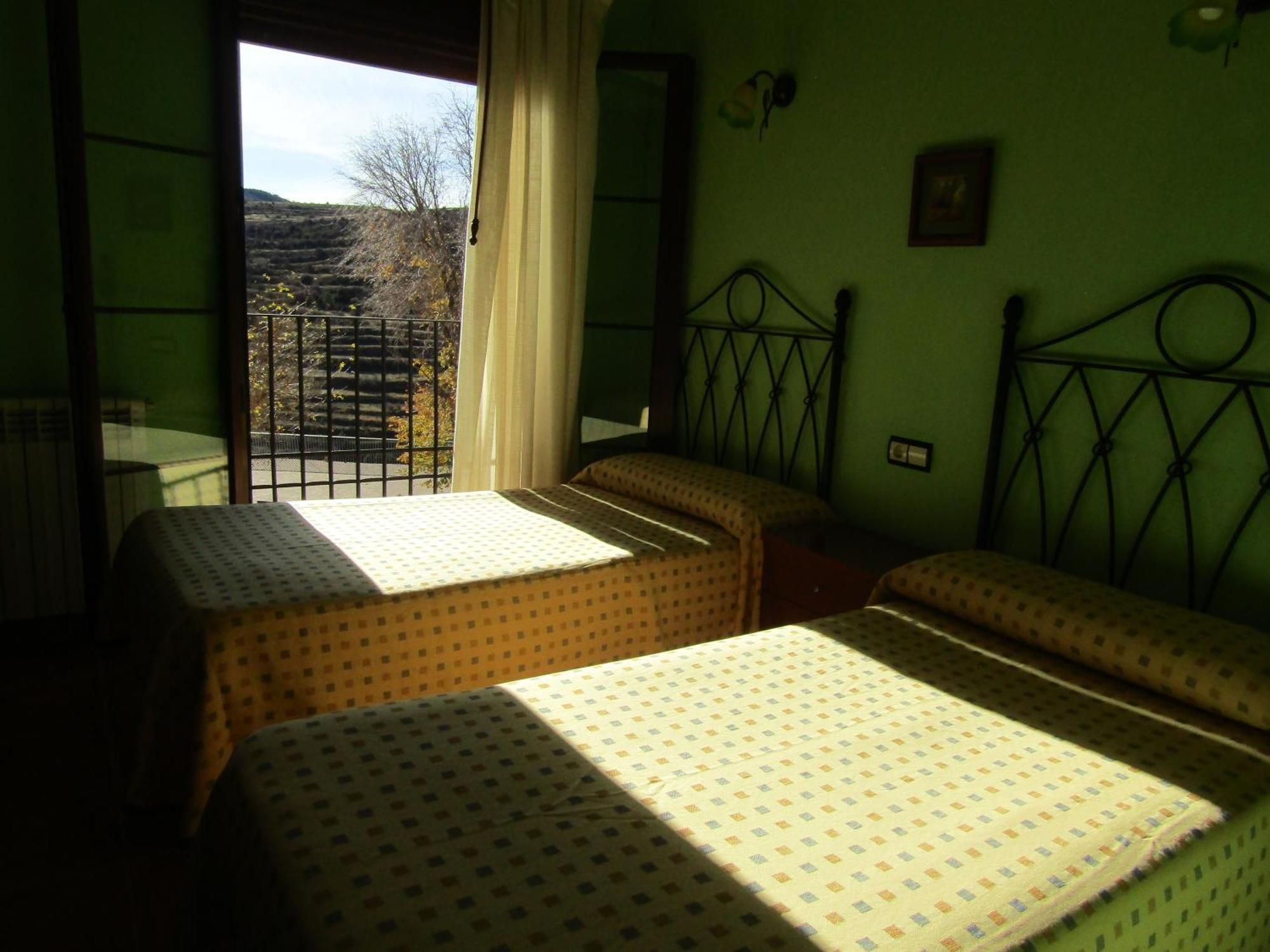 Hostal Paquita Allepuz Luaran gambar