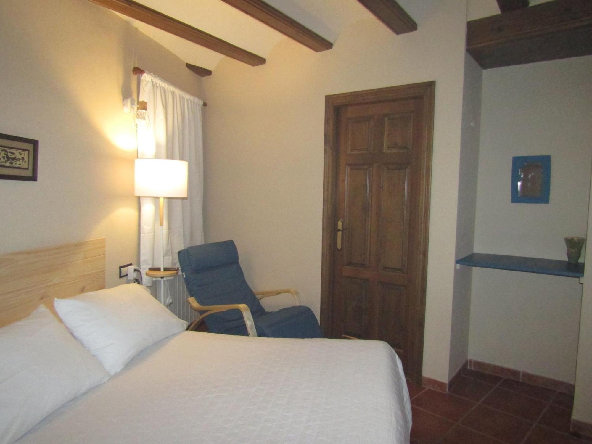 Hostal Paquita Allepuz Luaran gambar