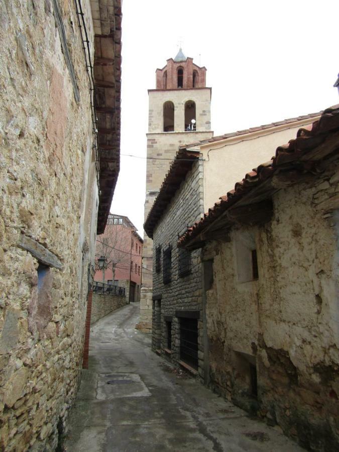 Hostal Paquita Allepuz Luaran gambar